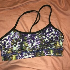 Lululemon bra size 6